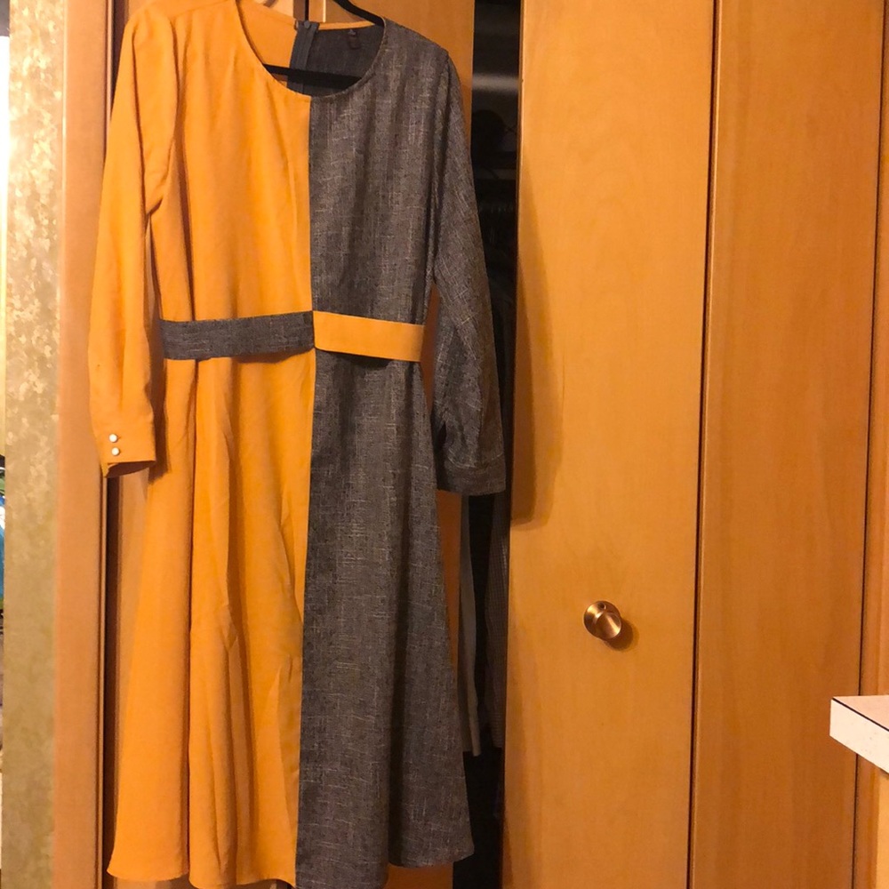 Size XL fits like a L Mustard & Gray Work Dress